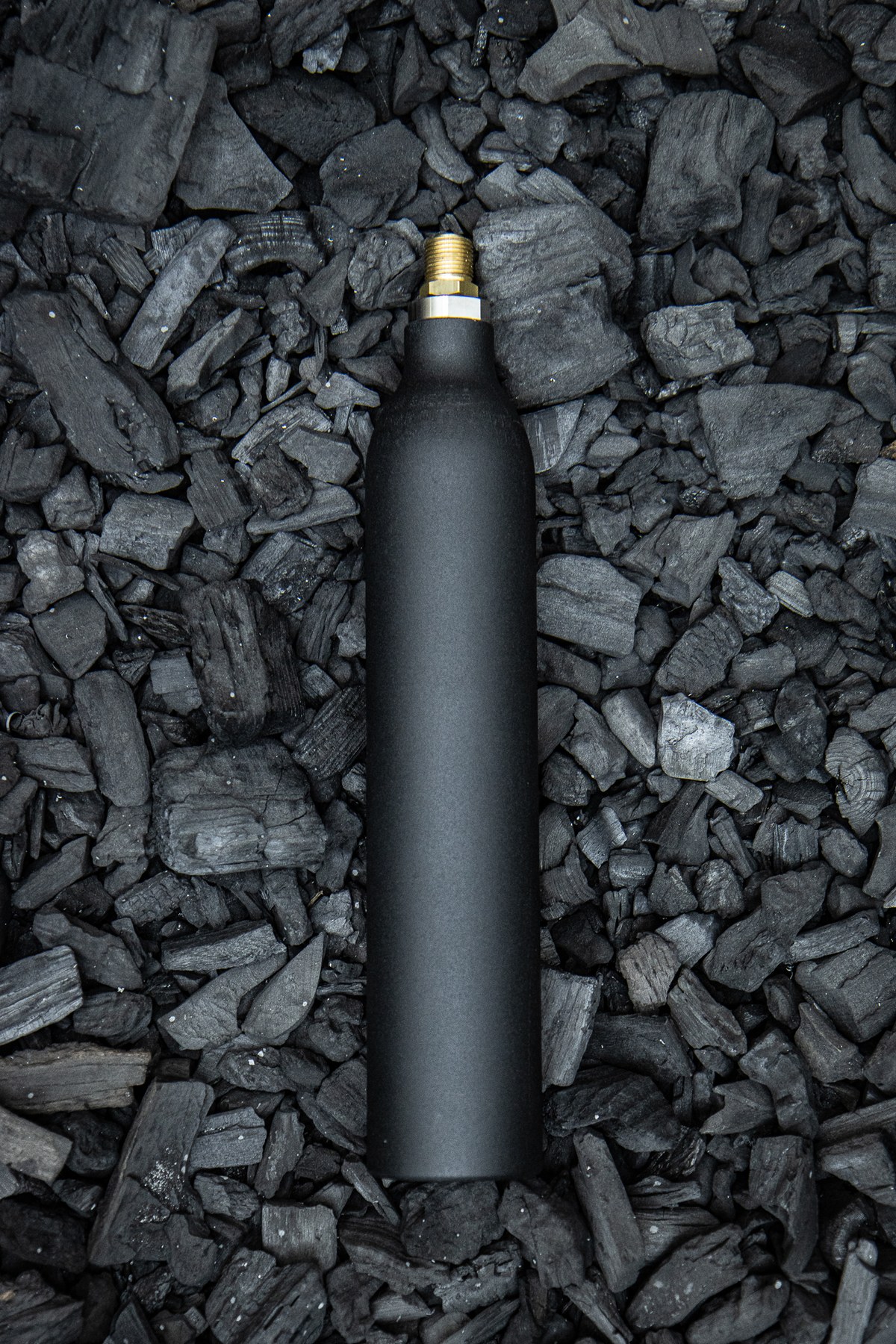 Nimbus ∆P refillable cartridge on charcoal